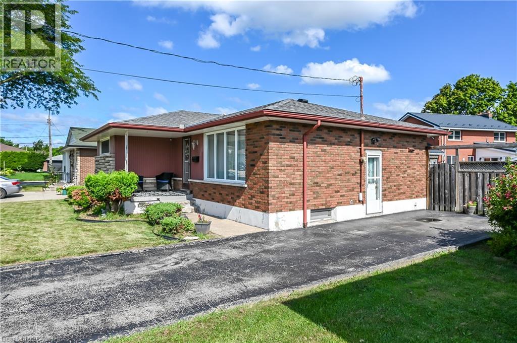 5 KENTLEY Drive - 46