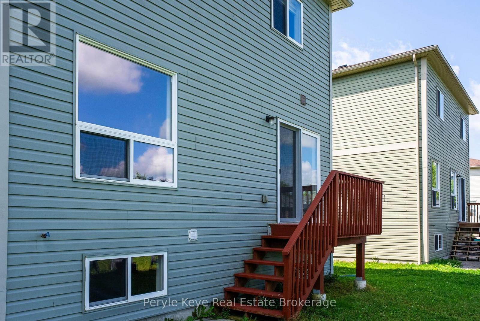 81 DOUGLAS DRIVE - 24