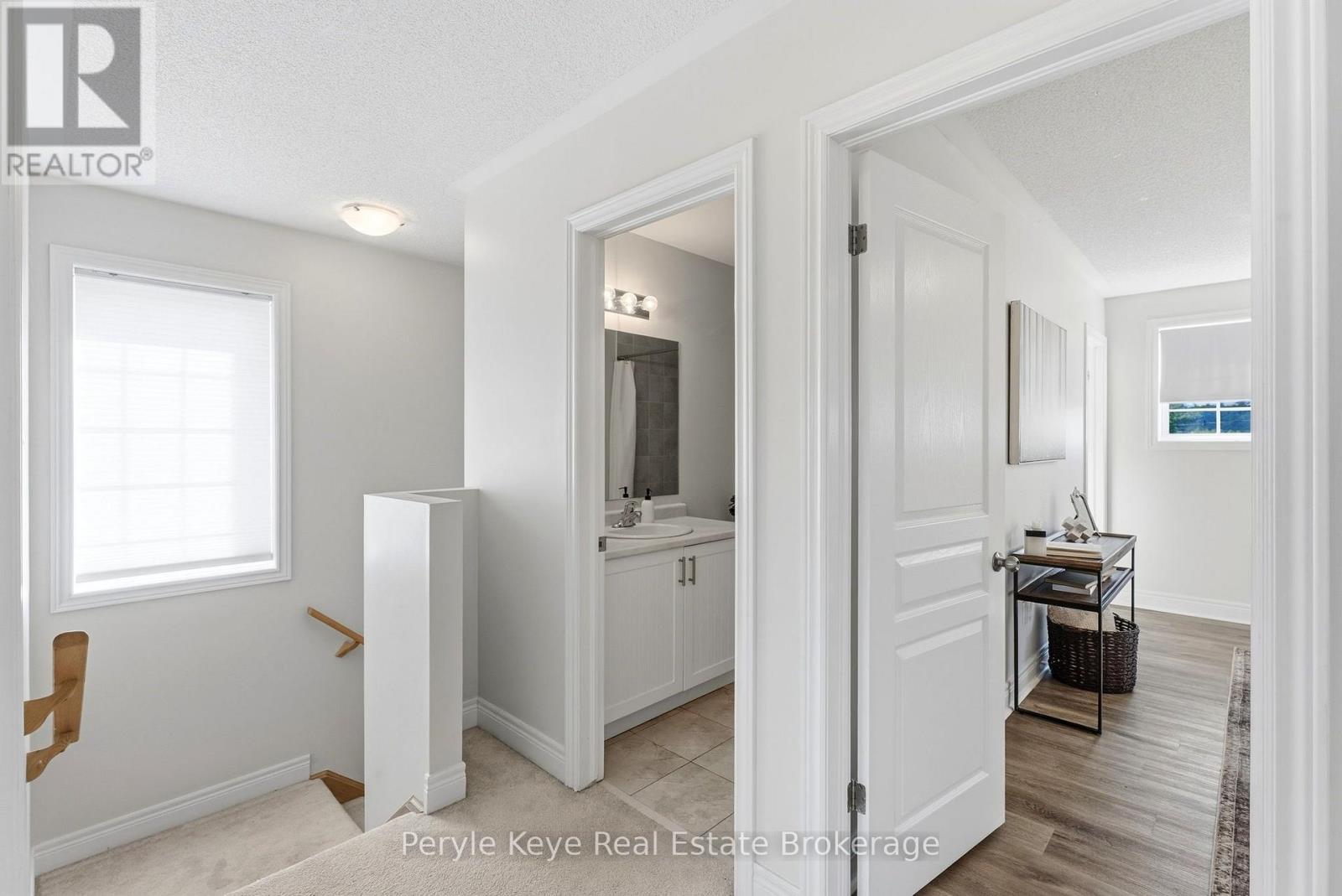 81 DOUGLAS DRIVE - 31