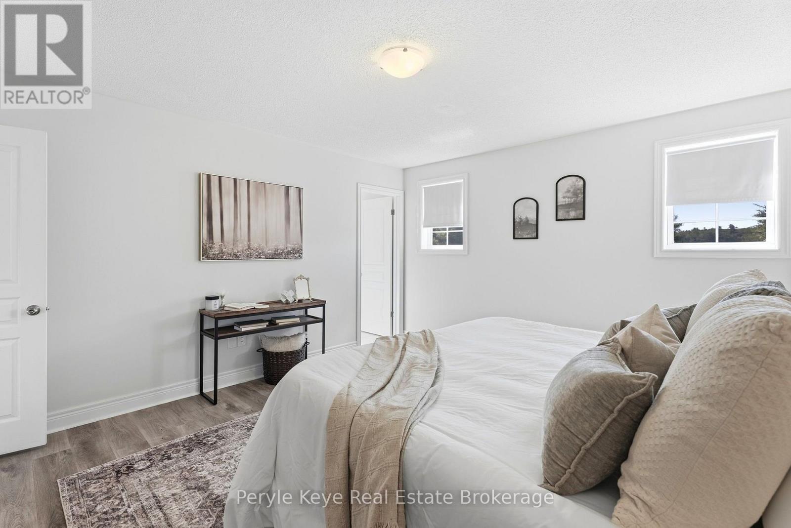 81 DOUGLAS DRIVE - Image 33