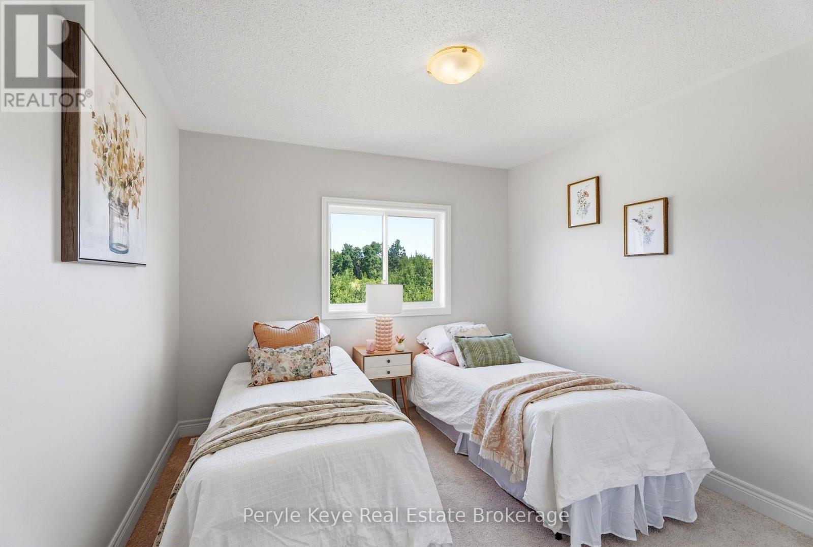 81 DOUGLAS DRIVE - 35