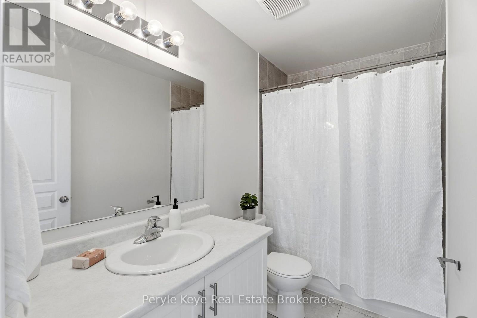 81 DOUGLAS DRIVE - 38