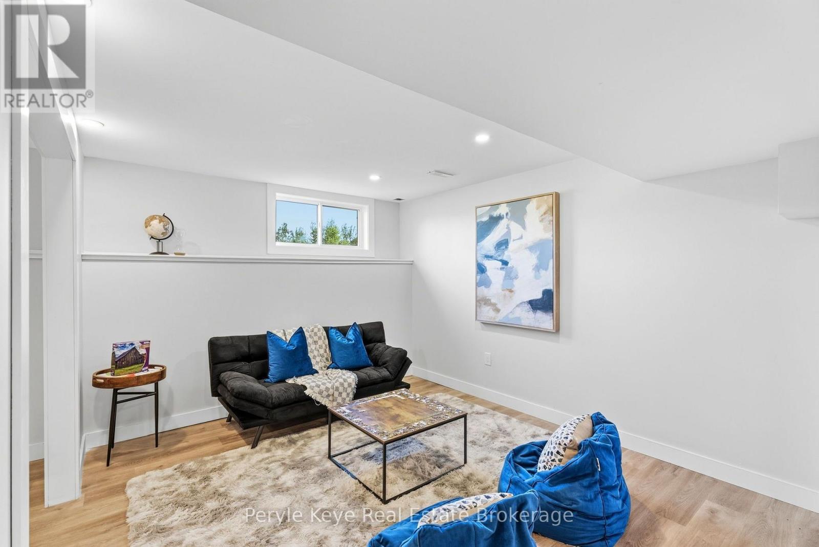81 DOUGLAS DRIVE - Image 40