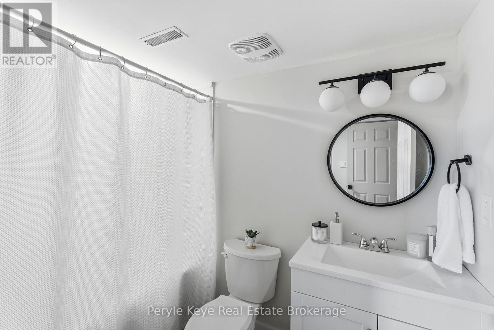 81 DOUGLAS DRIVE - Image 45