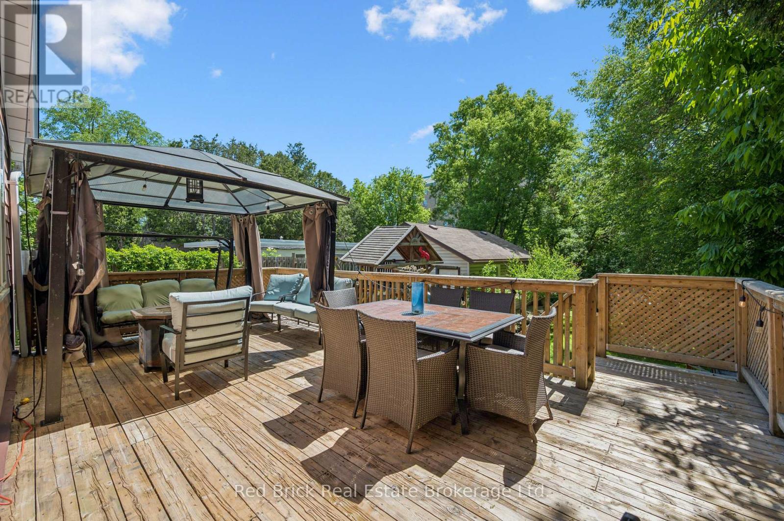 324 WATERLOO AVENUE - 24