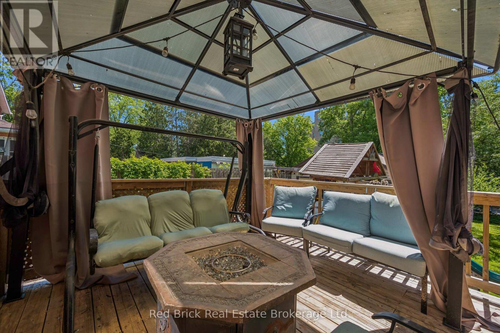 324 WATERLOO AVENUE - Image 25
