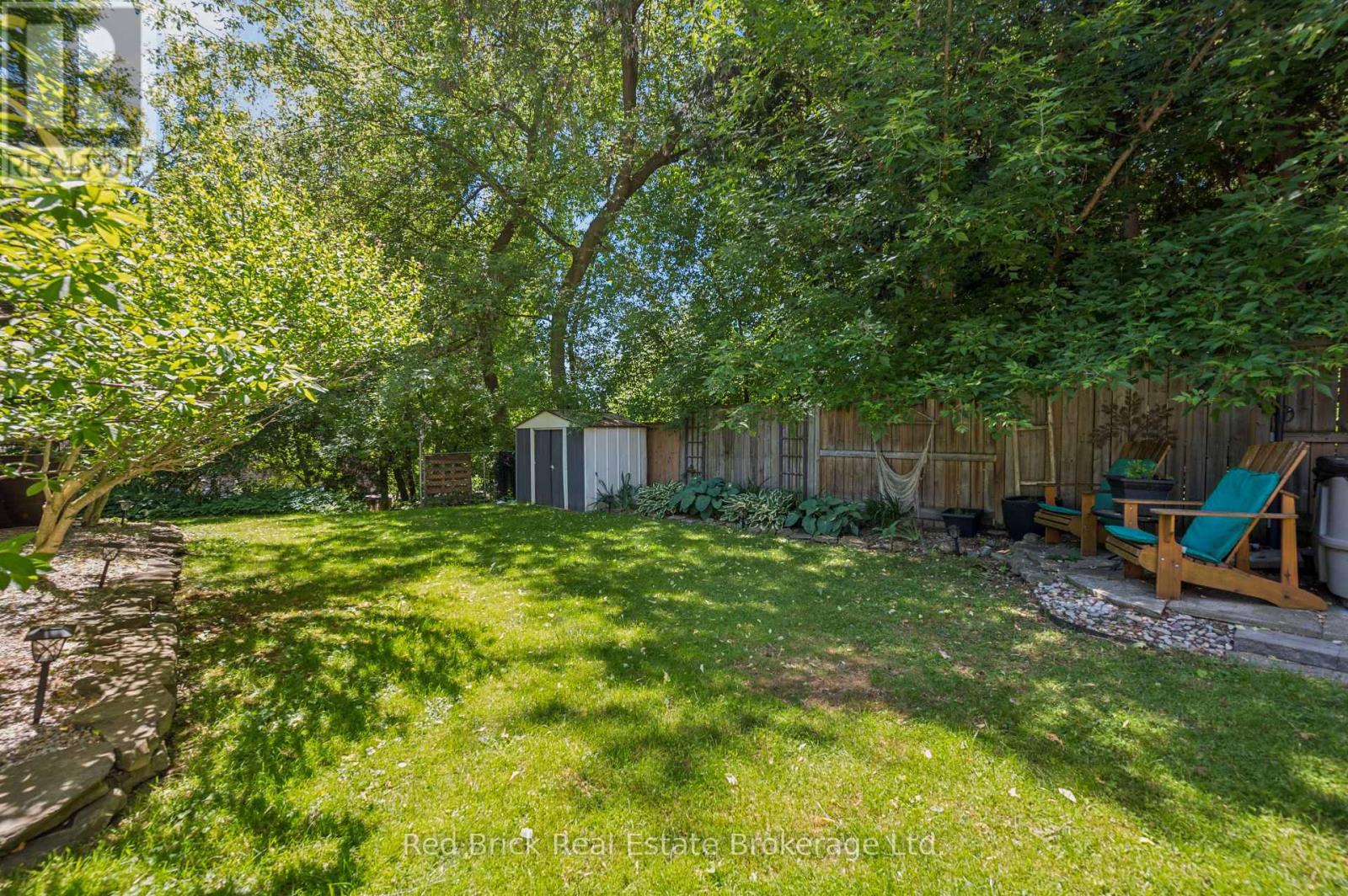 324 WATERLOO AVENUE - 30