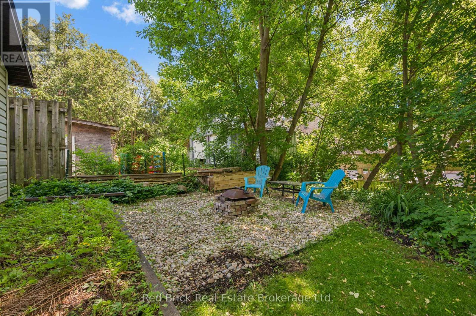 324 WATERLOO AVENUE - 31
