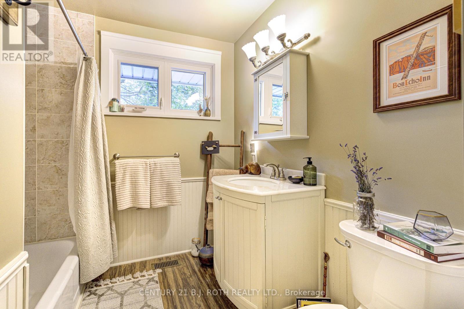 109 WINCOTT DRIVE - Image 25