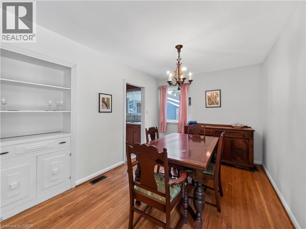 10 SUNNINGHILL Drive - Image 11