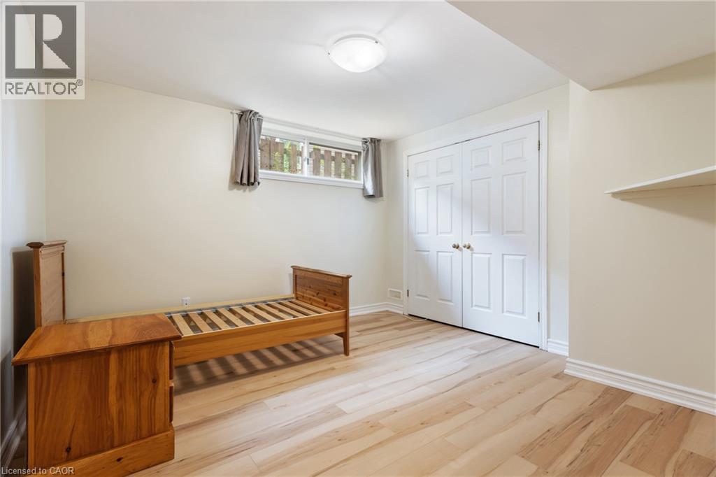 6 bedroom Single Family interior view, 25 SAUNBY Street, West London, London, Ontario