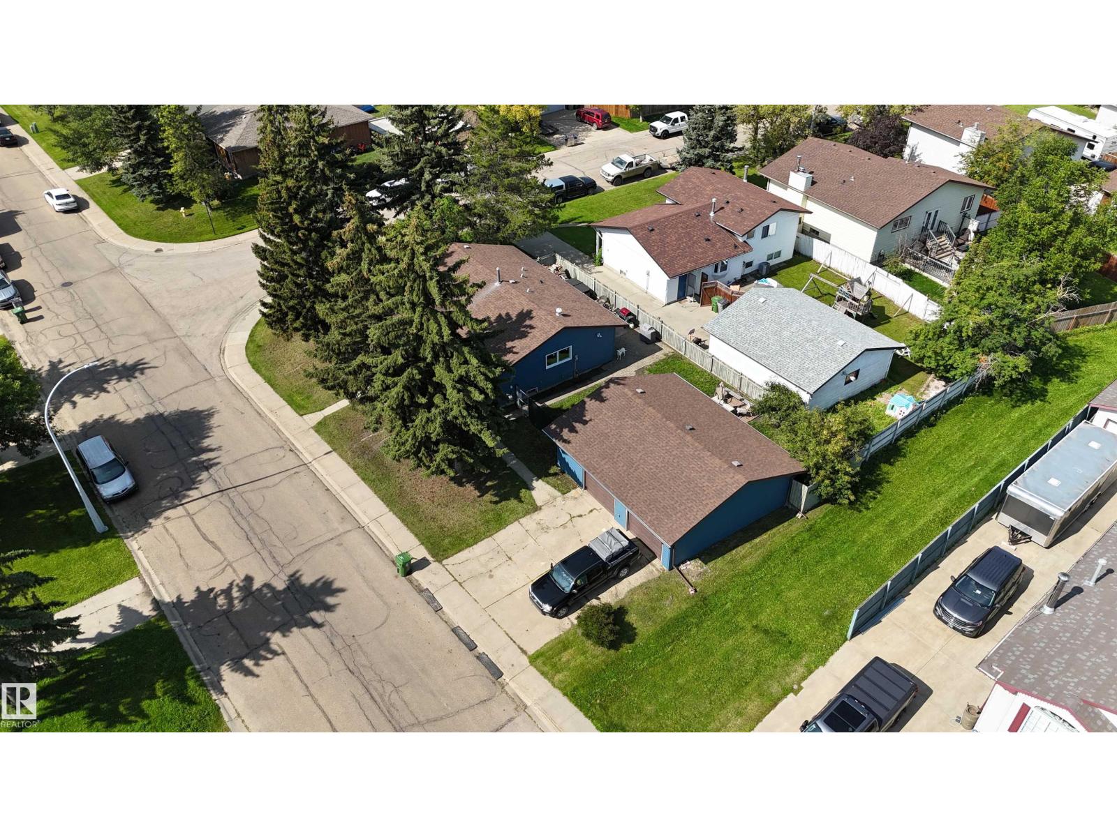 8912 99 AV - Image 50