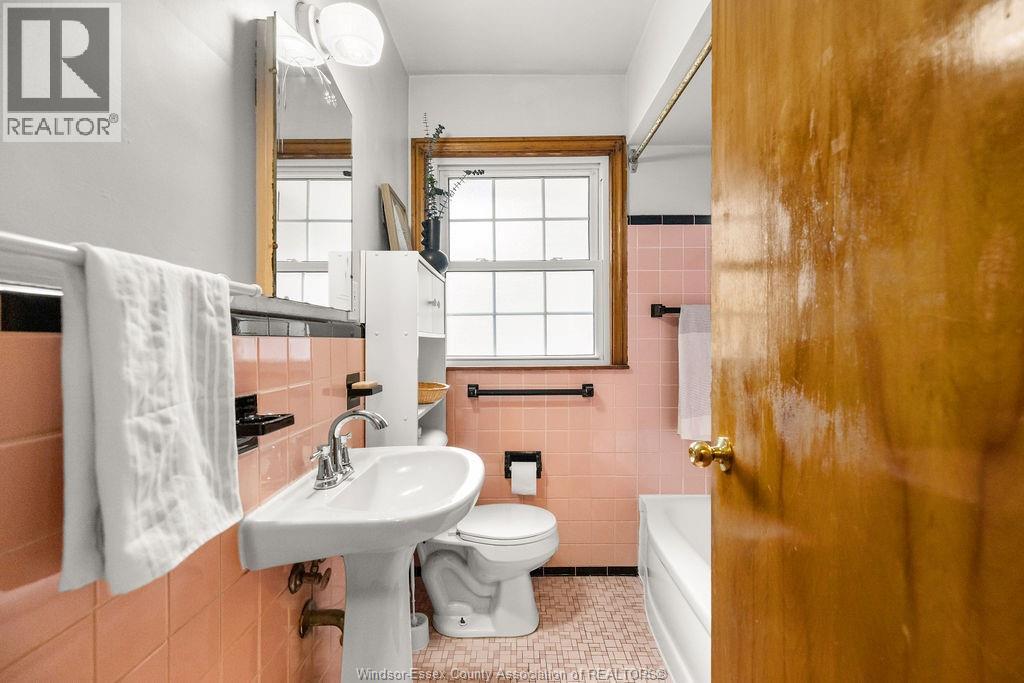 386 PARTINGTON AVE - Image 14