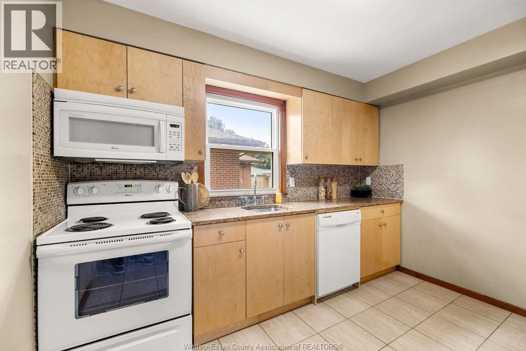 386 PARTINGTON AVE - 15