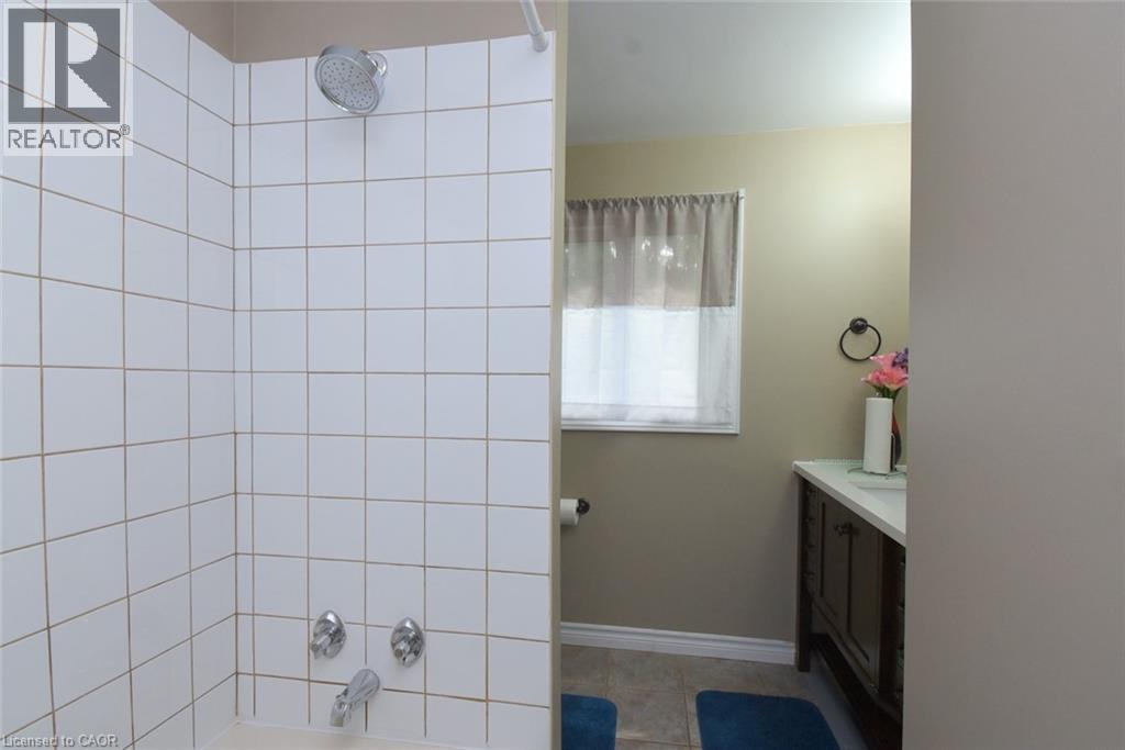 #116 185 DENISTOUN Street - 16