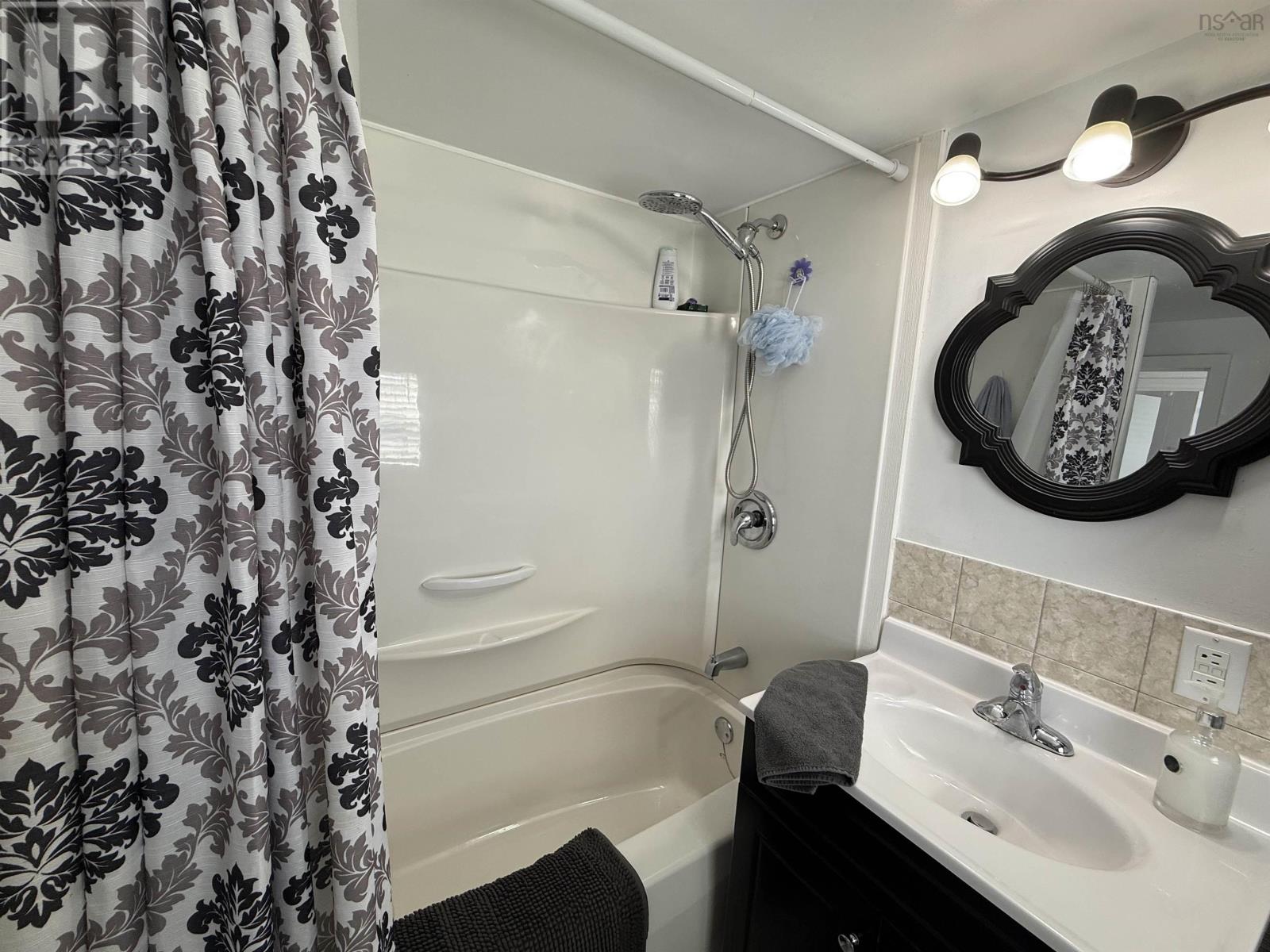 Property 23 of 43 of 198 Boudreauville Road