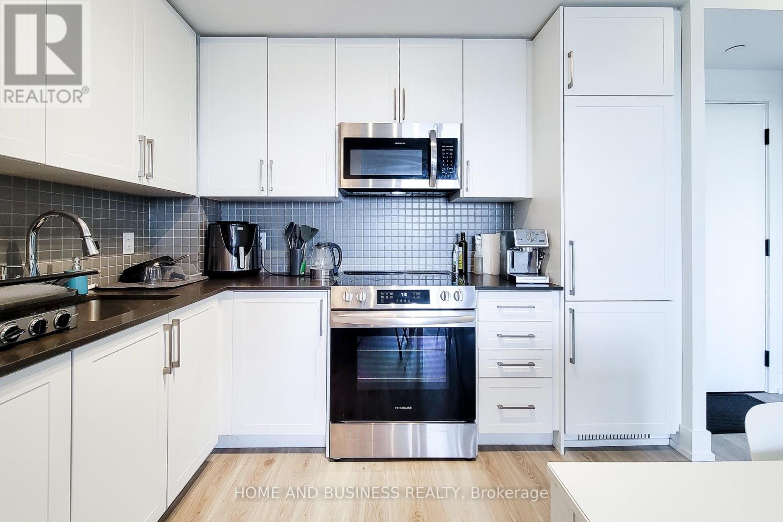 #710 2450 OLD BRONTE ROAD E - 20