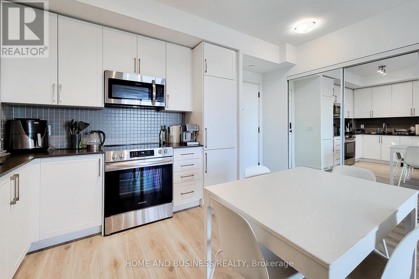 #710 2450 OLD BRONTE ROAD E - 21