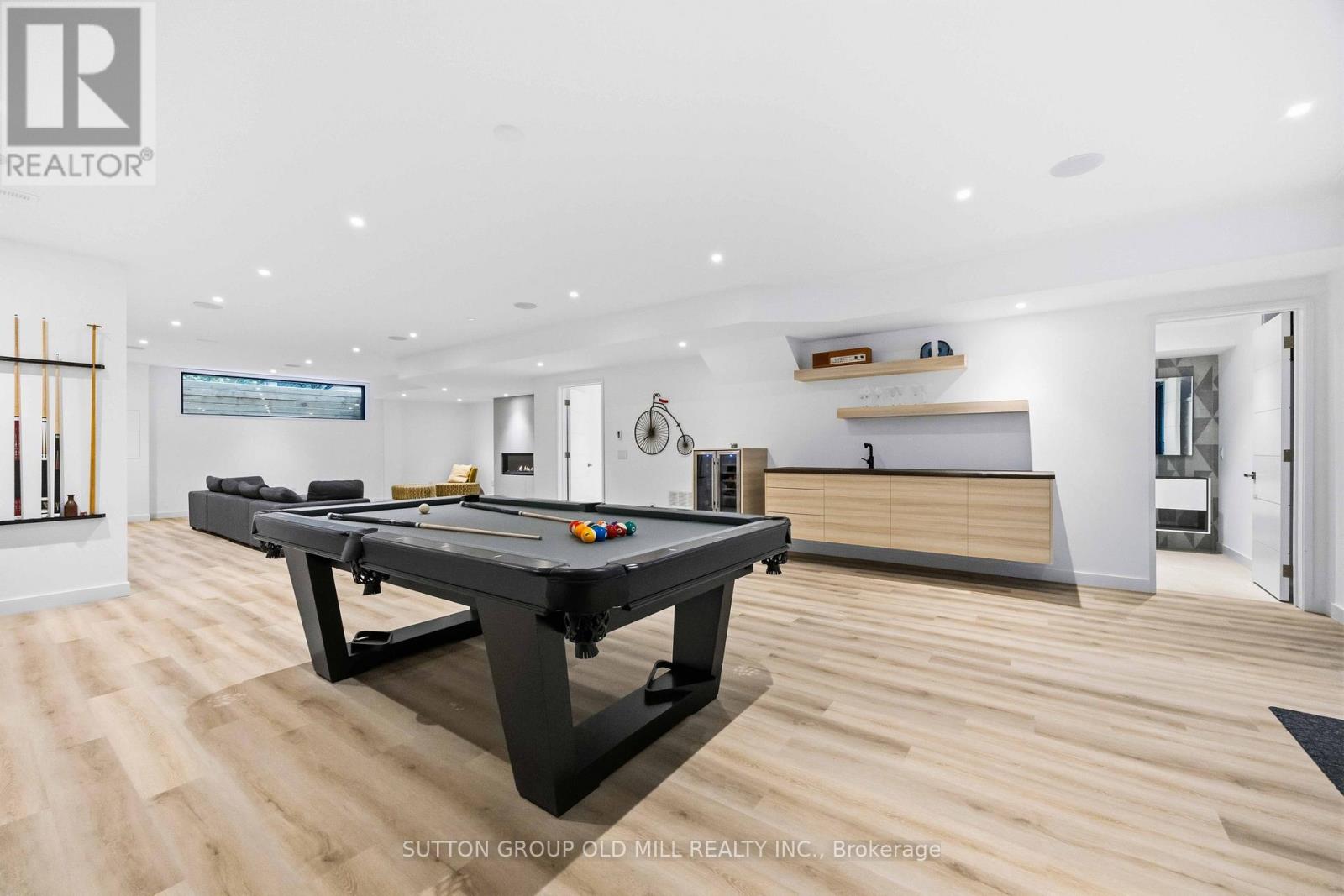 18 HERNE HILL - Image 40