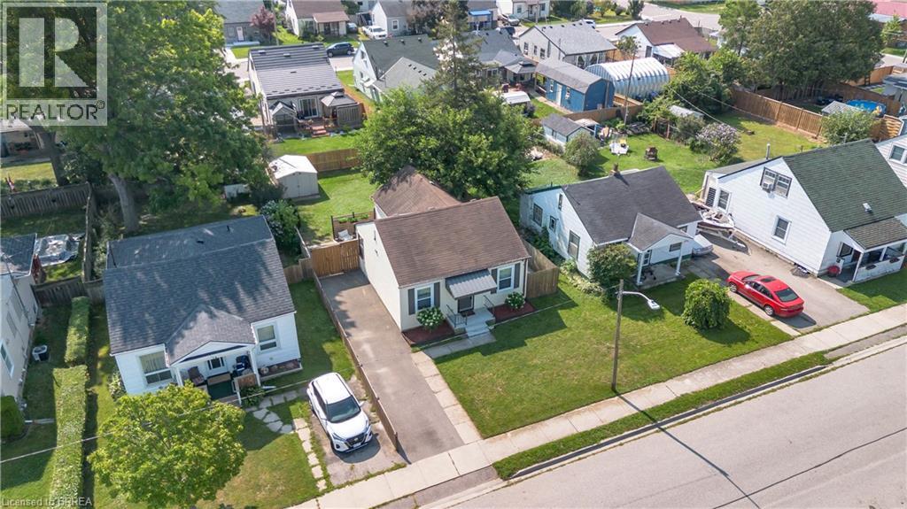74 EIGHTH Avenue - Image 32