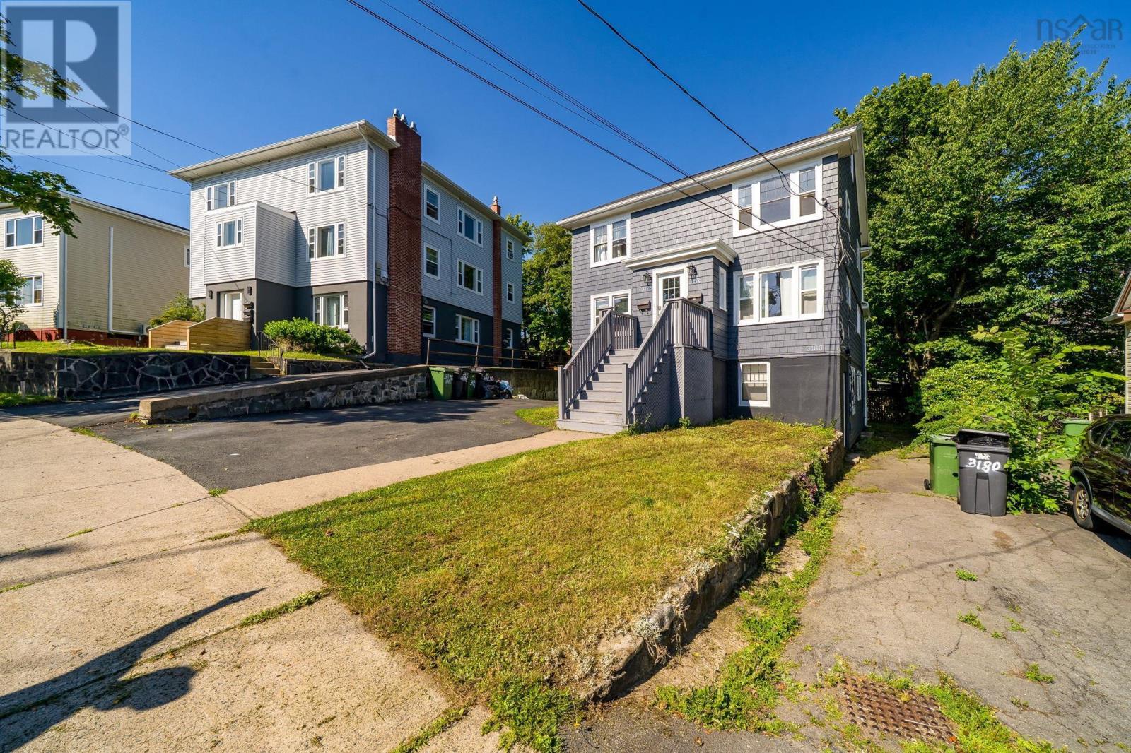 Property 4 of 48 of 3176/78/80 Stanford Street