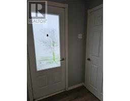 506 Tamarack Drive thumbnail 3