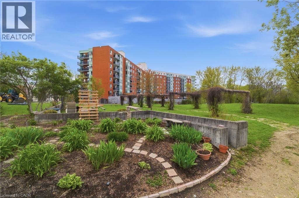 #215 30 BLUE SPRINGS Drive - Image 34