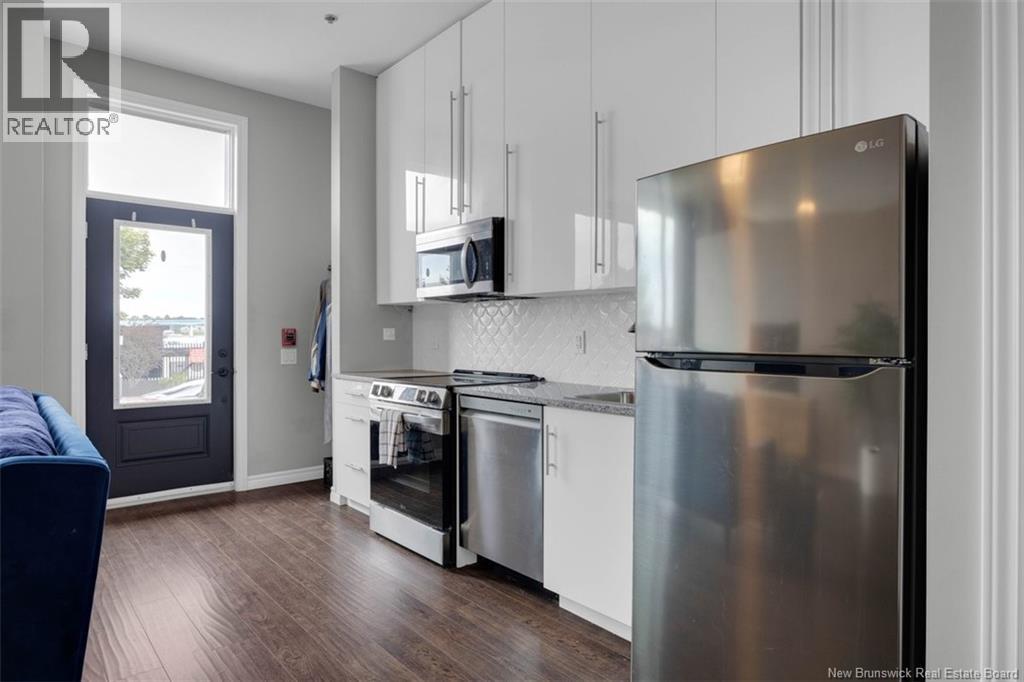 #102 242 Water Street - Image 16