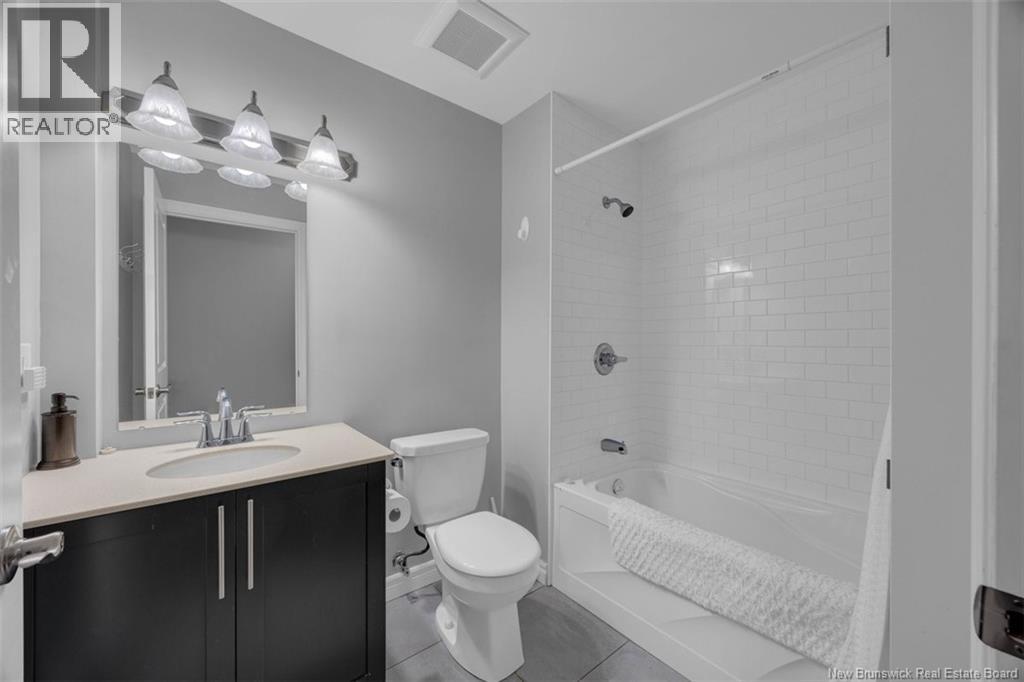 #102 242 Water Street - 31