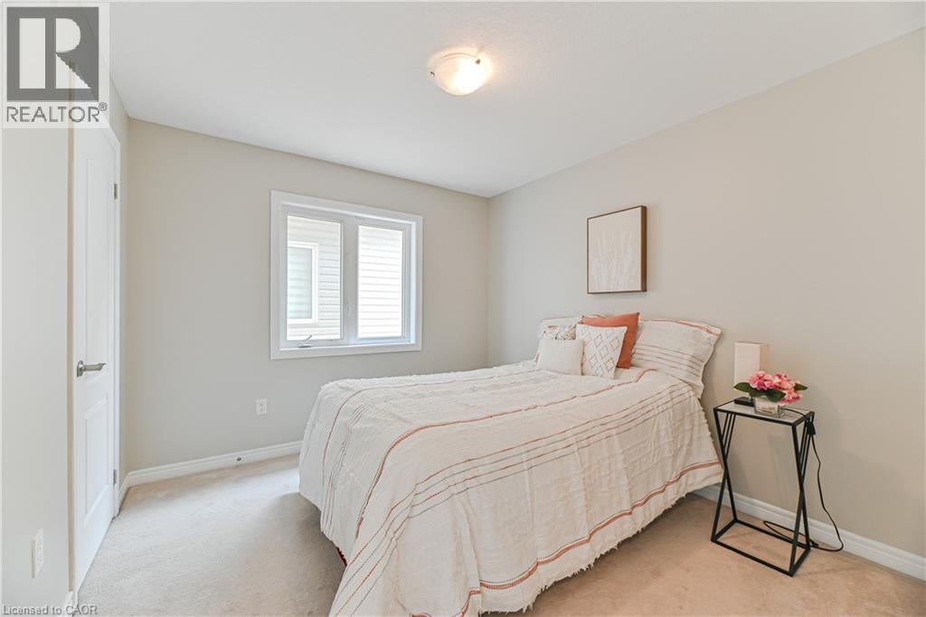 24 WEATHERALL Avenue - 36
