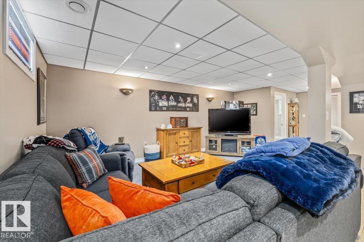 7408 133 AV NW - 24