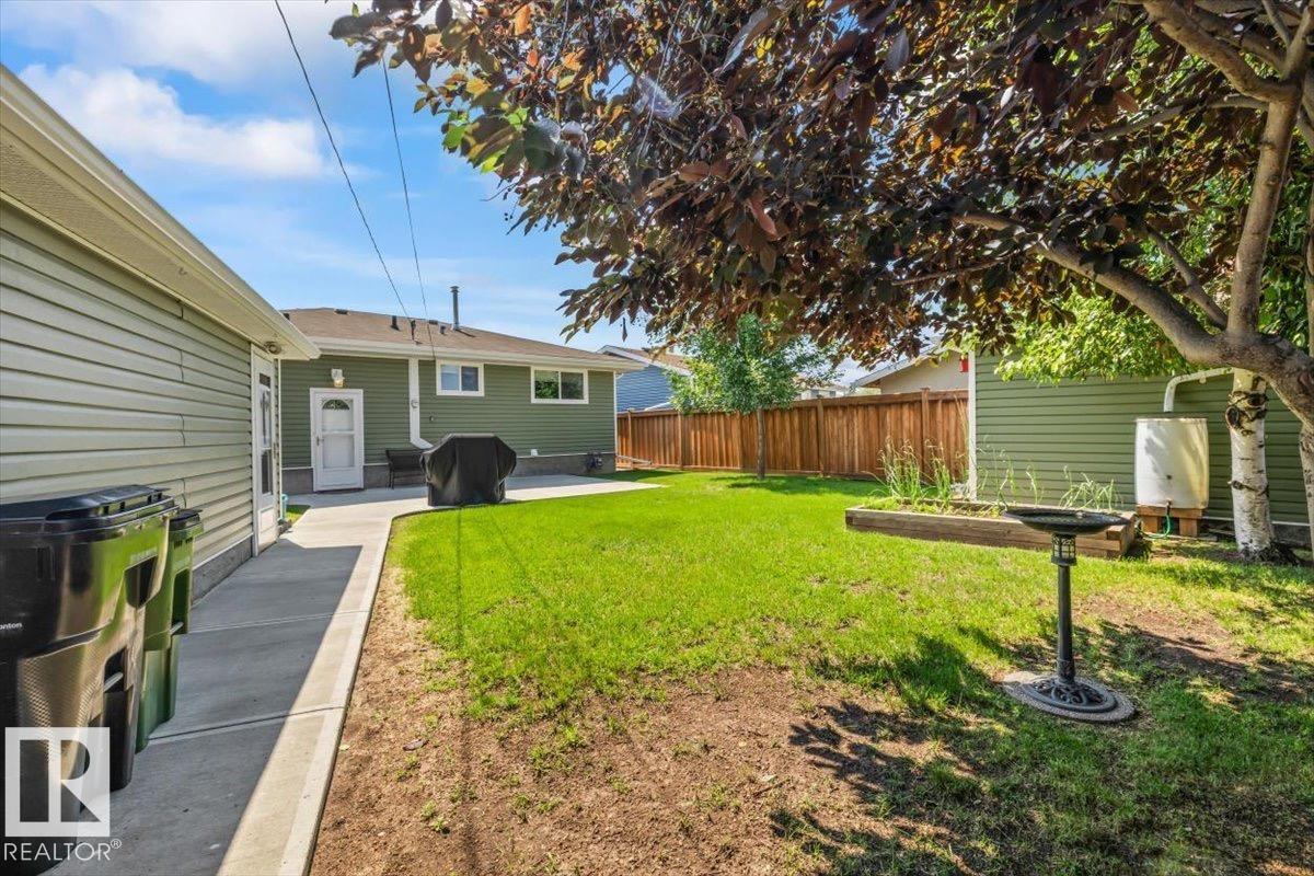 7408 133 AV NW - 33