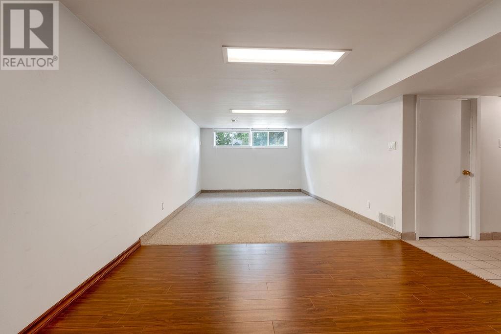 1520 Lansing Avenue - Image 21