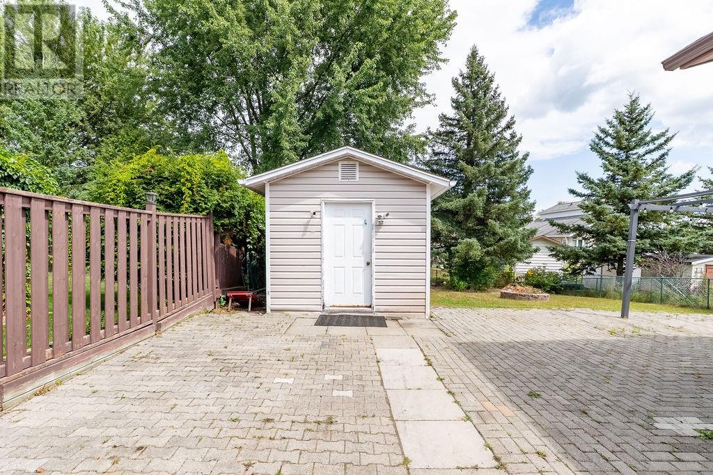 1520 Lansing Avenue - Image 27
