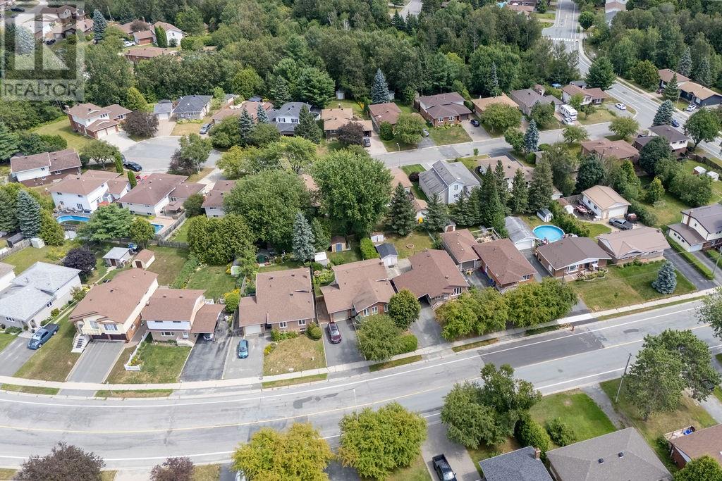 1520 Lansing Avenue - Image 36