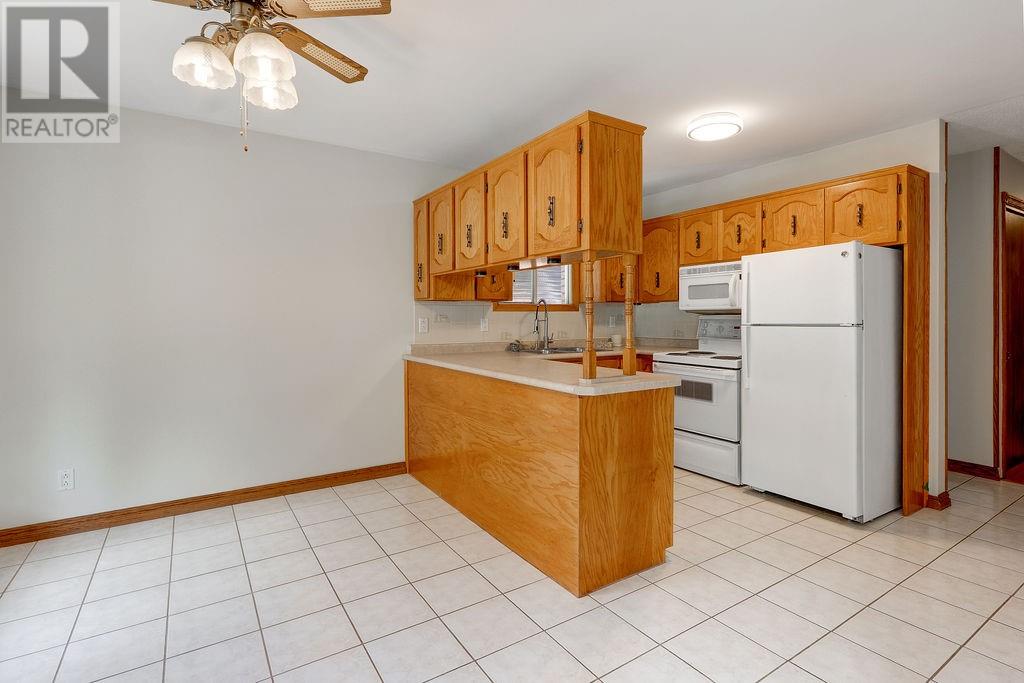 1520 Lansing Avenue - Image 4