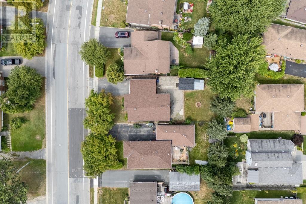 1520 Lansing Avenue - Image 40