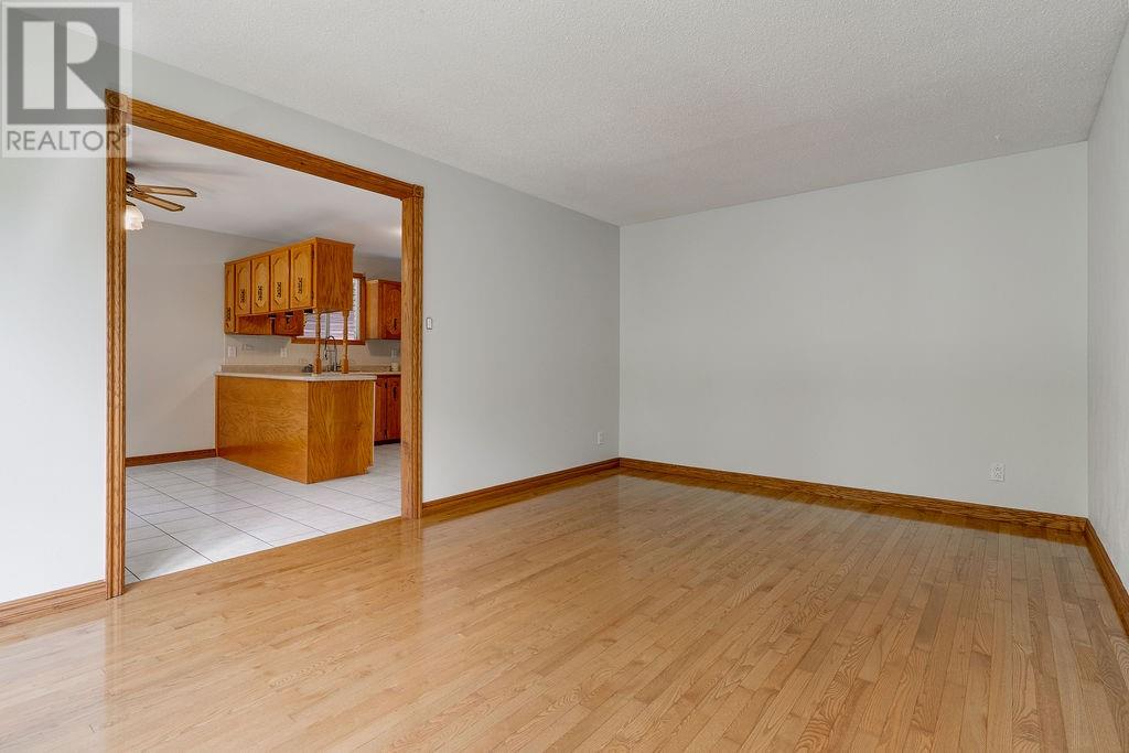 1520 Lansing Avenue - Image 8