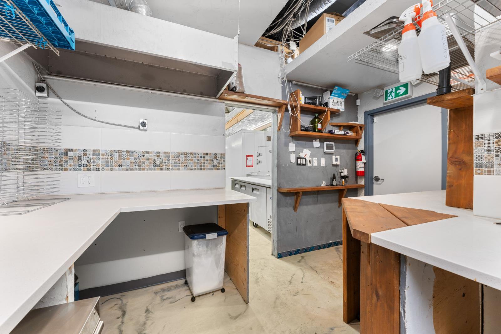 Photo 33