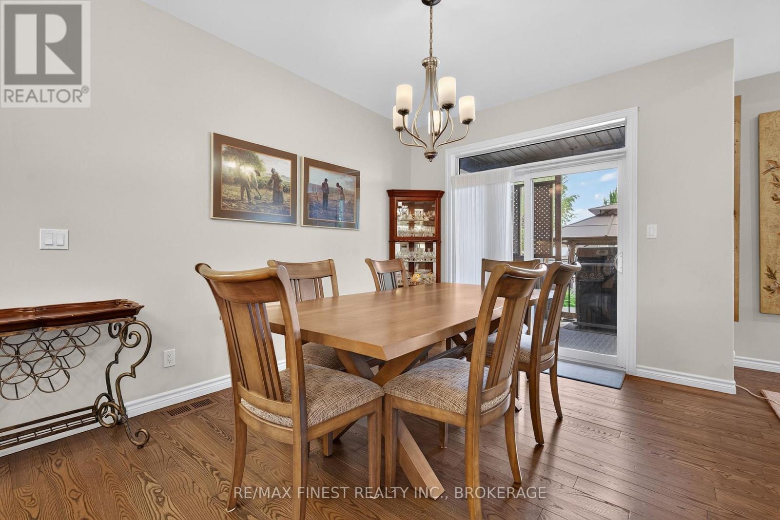 800 AUGUSTA DRIVE - Image 9