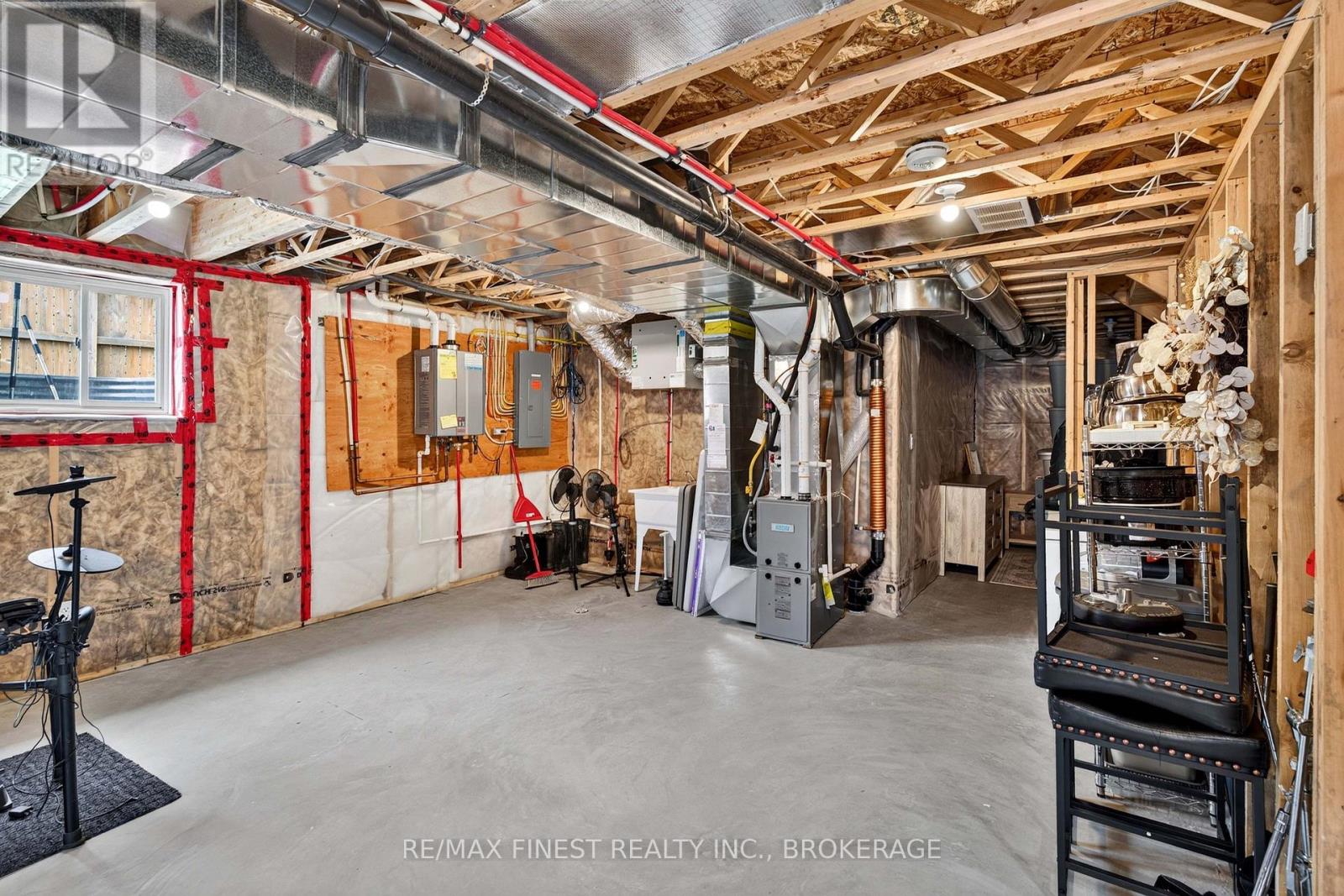 524 BETH CRESCENT - Image 39