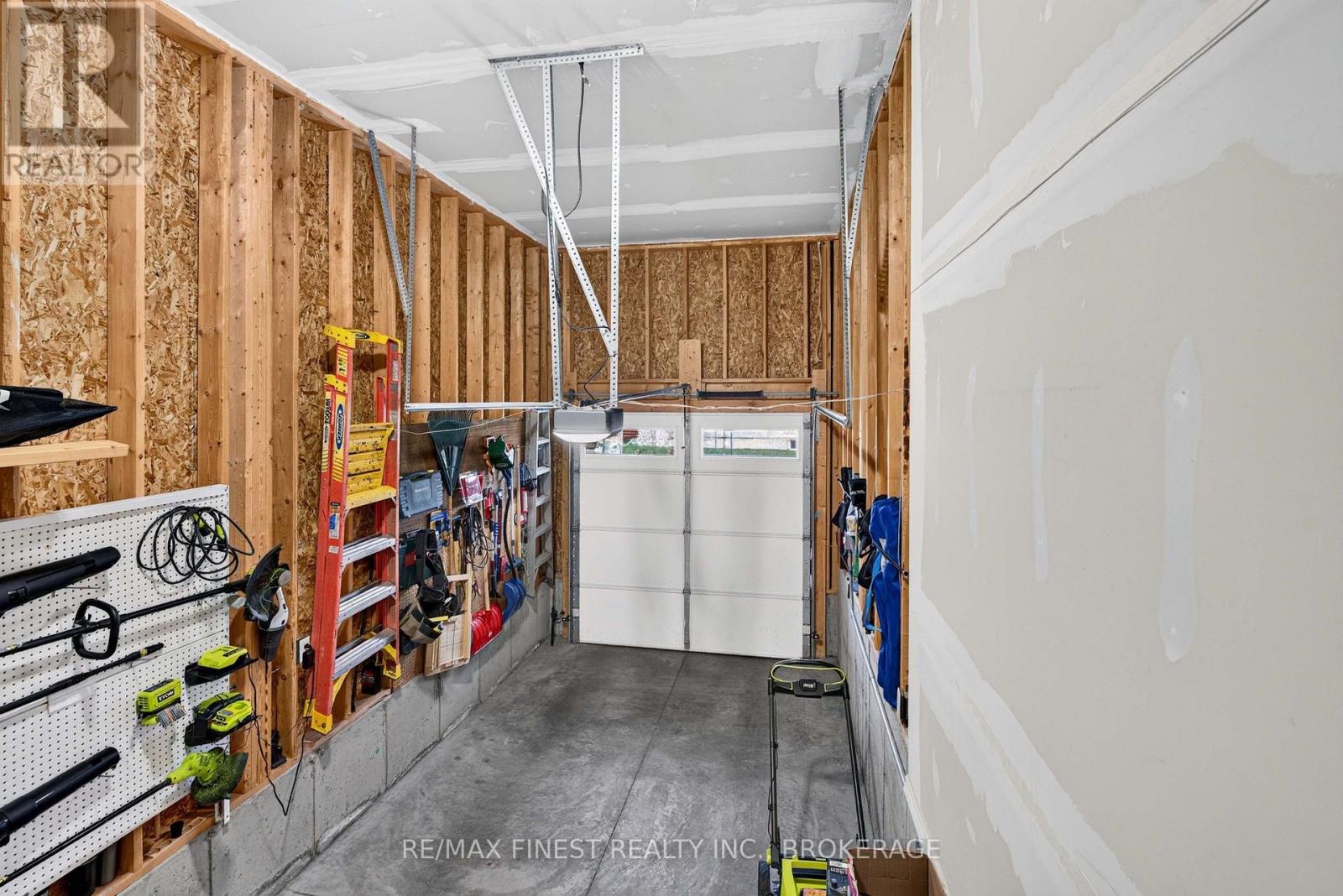 524 BETH CRESCENT - Image 41