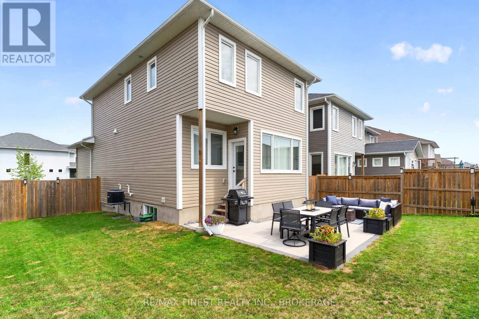 524 BETH CRESCENT - Image 44
