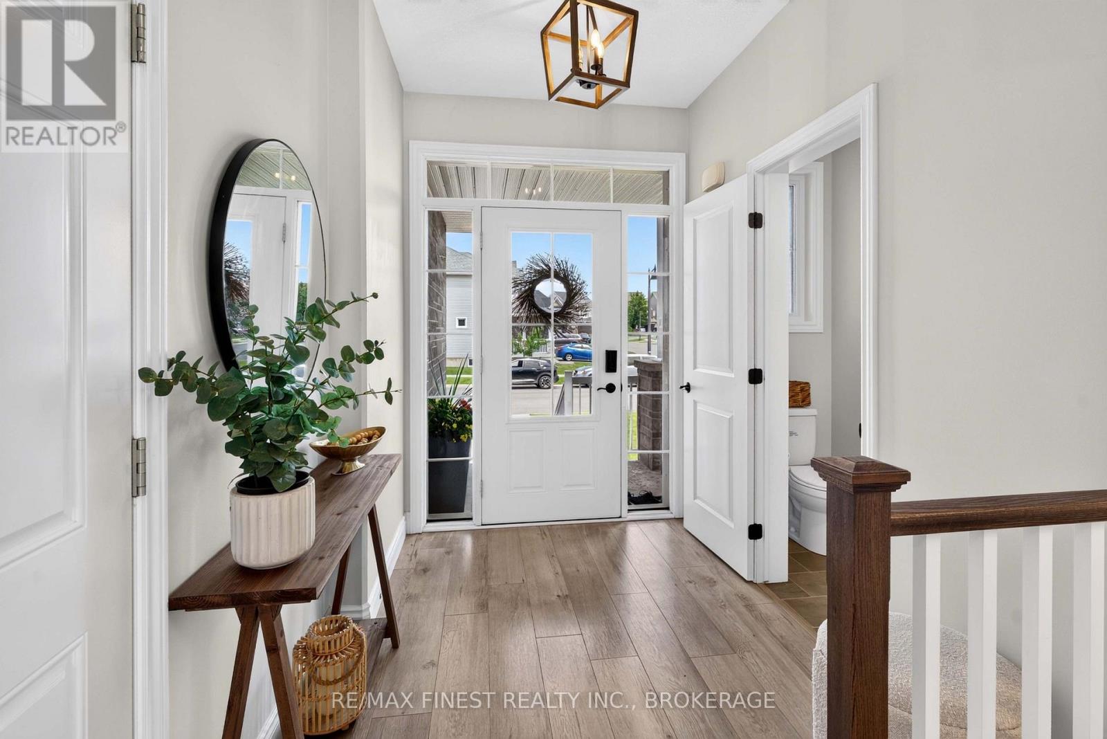 524 BETH CRESCENT - 6