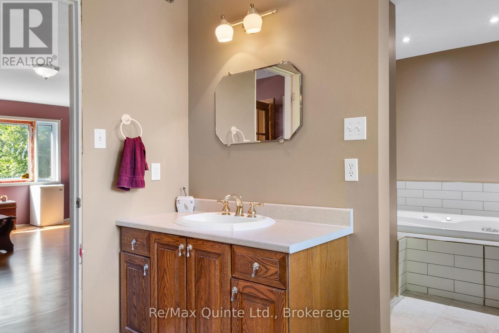 49 NORTH SHORE LANE - 31