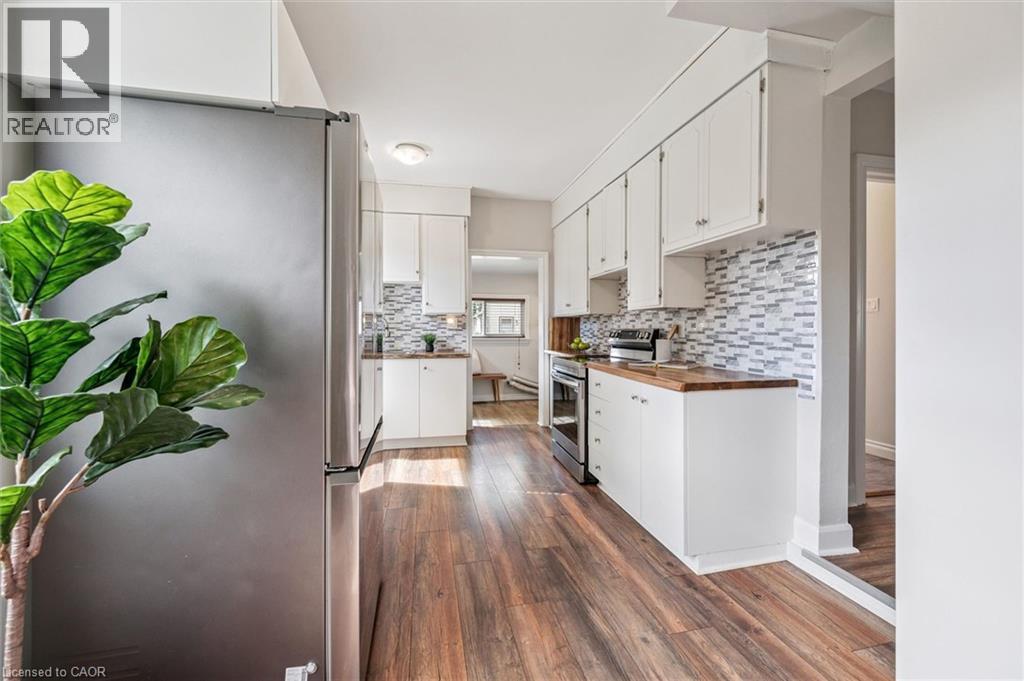 8 CROSS Street - Image 11