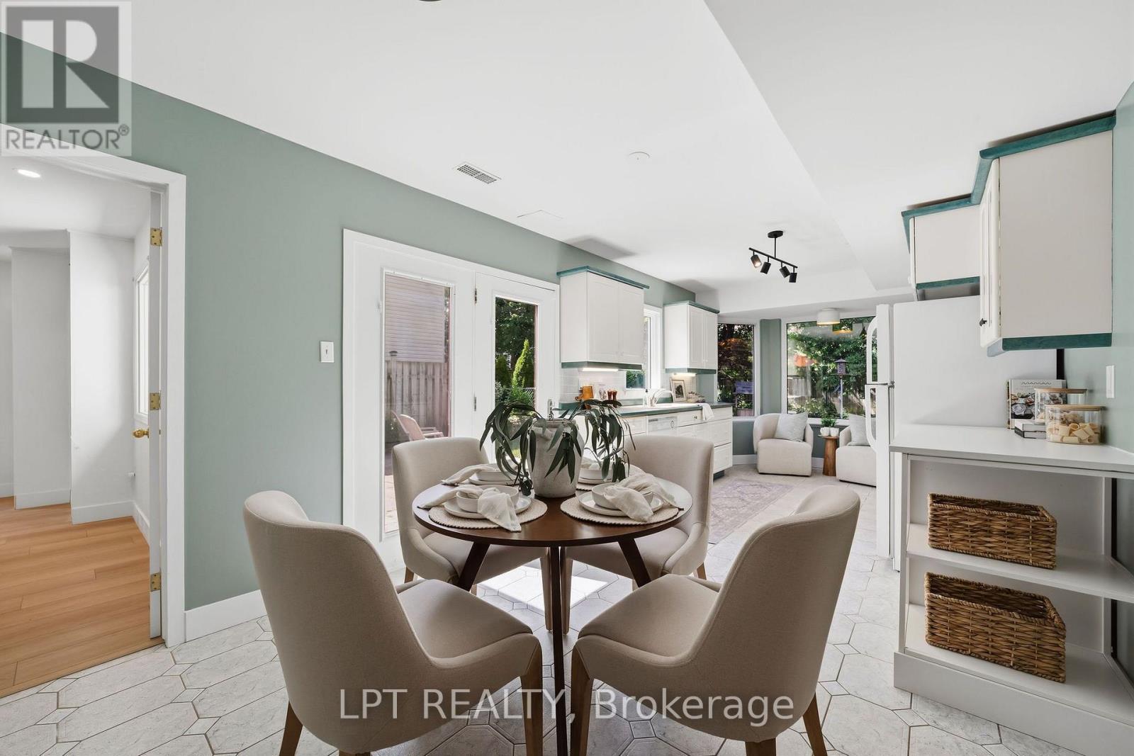 4 bedroom Single Family interior view, 17 MONMORE Road, Whitehills, London, Ontario