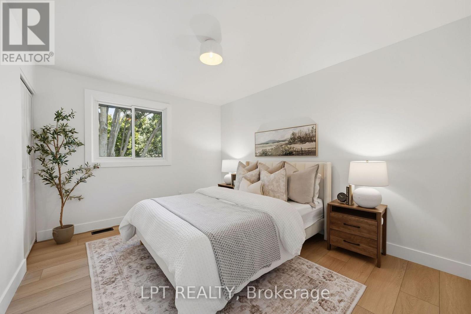 4 bedroom Single Family interior view, 17 MONMORE Road, Whitehills, London, Ontario