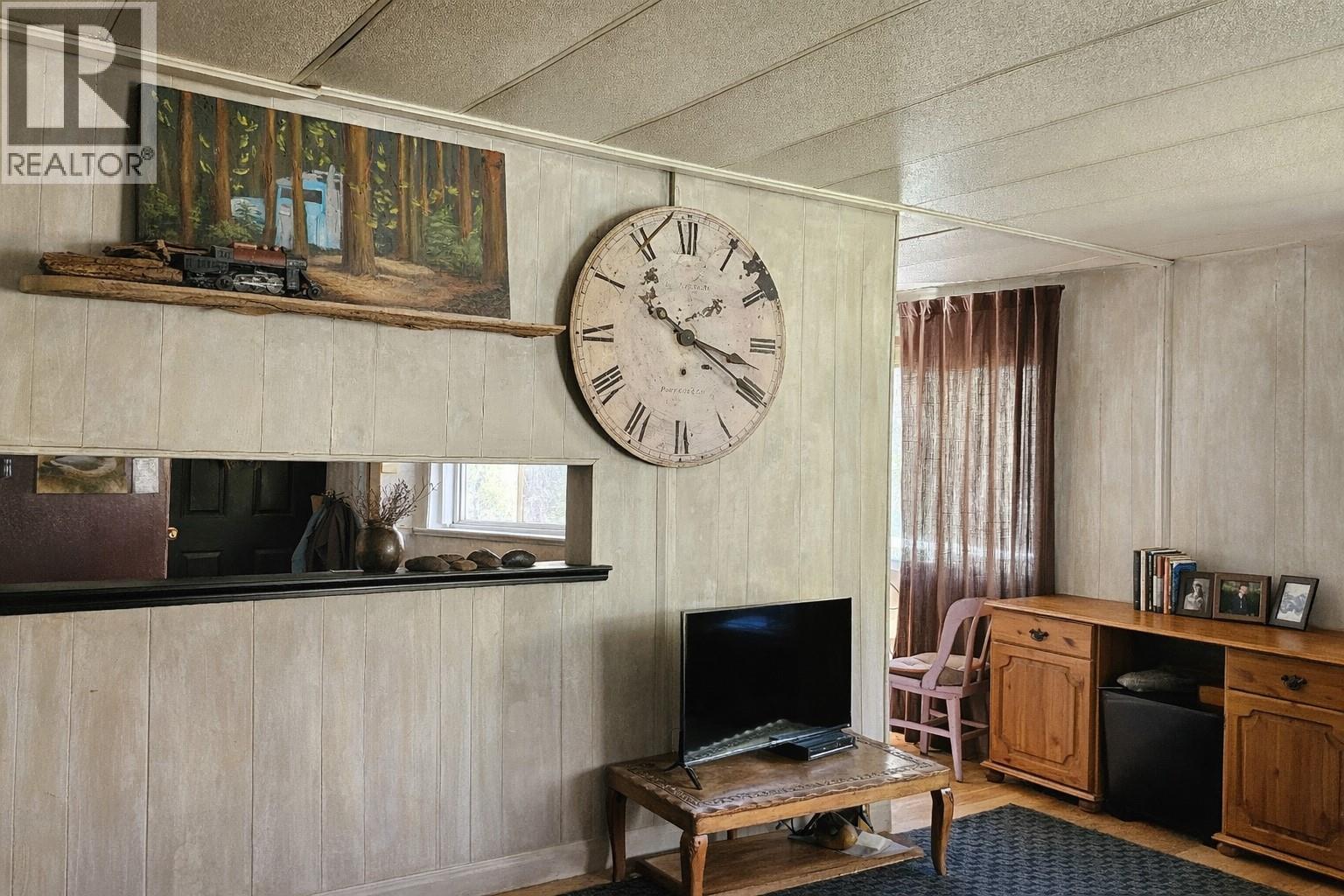 111 Hunt Road, Lillooet
