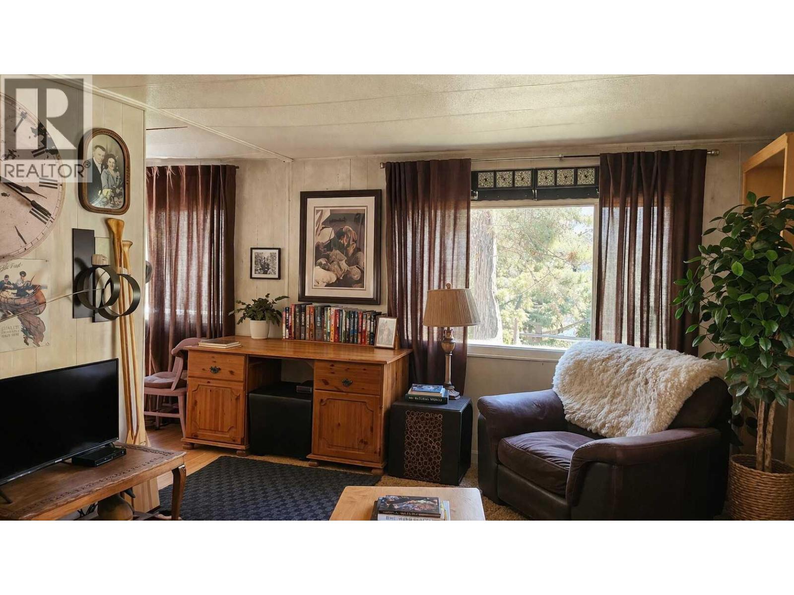 111 Hunt Road - 3